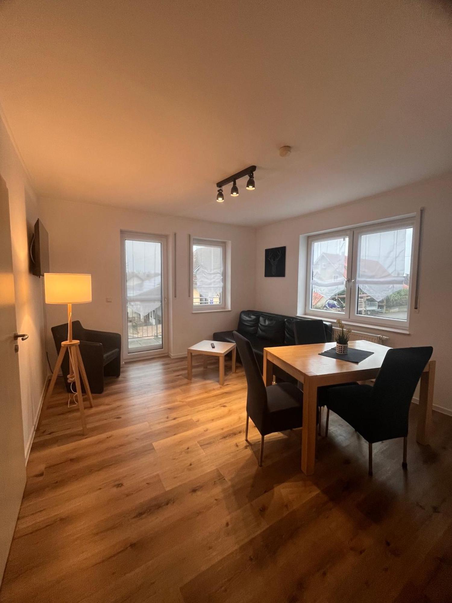 Апартаменты Apartmenthaus Gaertner Kochersteinsfeld